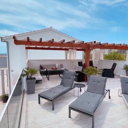 Holiday home Bliss Kastela *