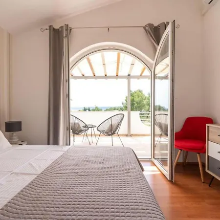 Bliss Kastela