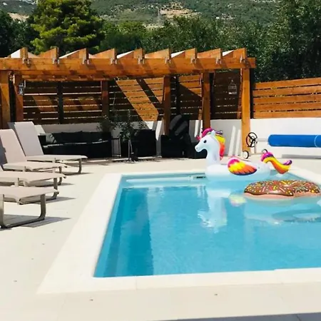 Holiday home Bliss Kastela *